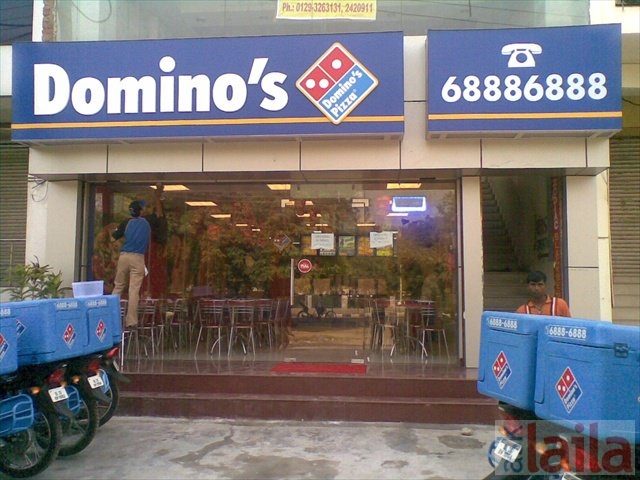 Restaurant-Ahmedabad-Dominos-Pizza-EksgooEo-4f339b0fb0442_regular